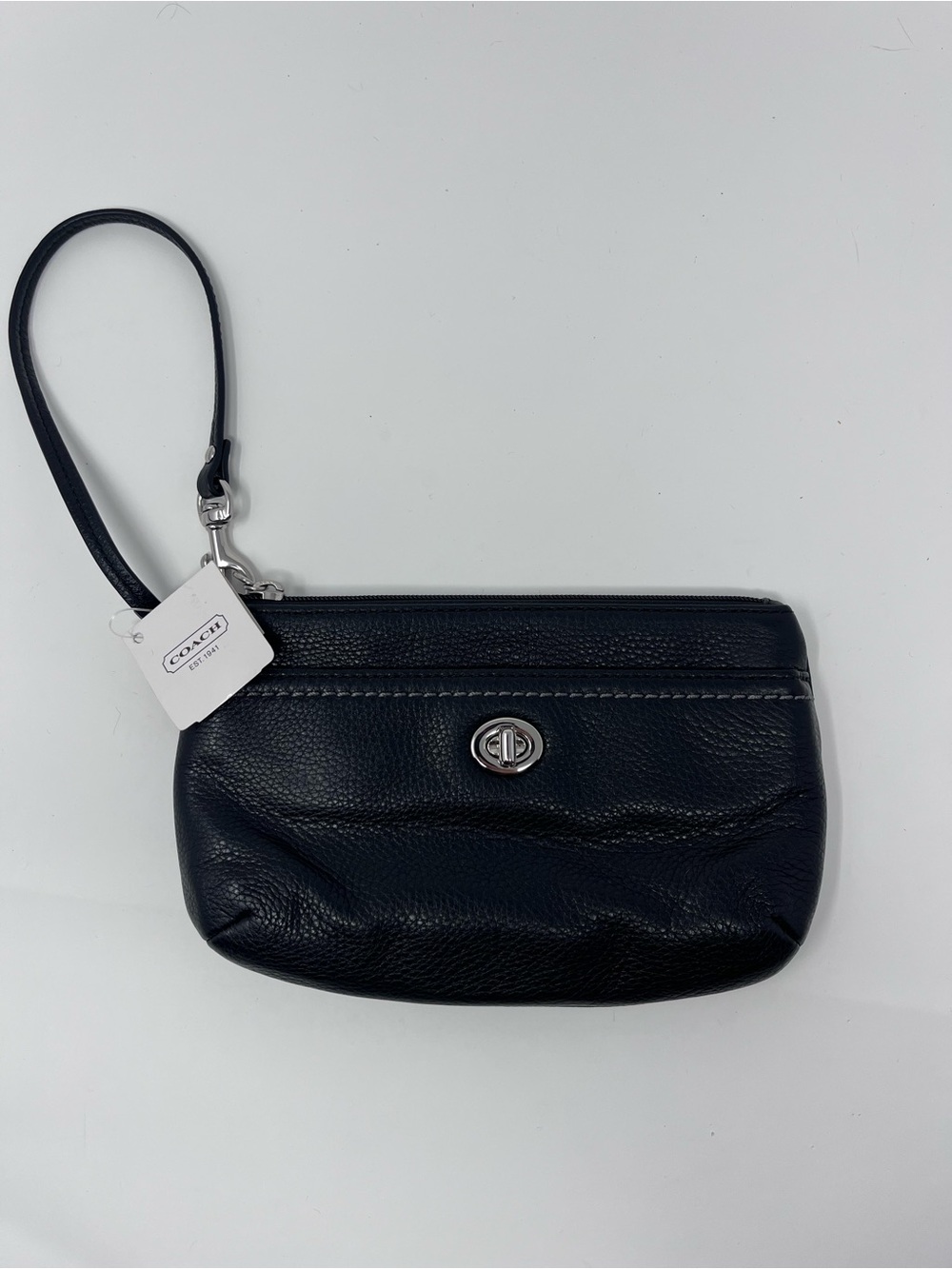 NWT Vintage Coach Park Medium Pebble Leather Wristlet w/ Turnlock Detail - Black